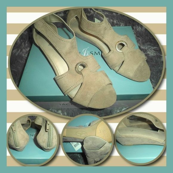 NEW! JACLYN SMITH DAPHNE WEDGES SANDALS ZIP ANKLE STRAP OPEN TOE-WOMENS SIZE 8 - Picture 1 of 6